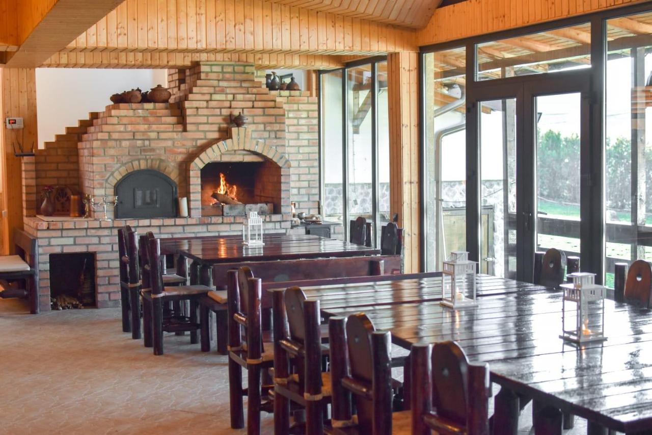 クンプルング Cazarma Cavalerilor Bed & Breakfast エクステリア 写真
