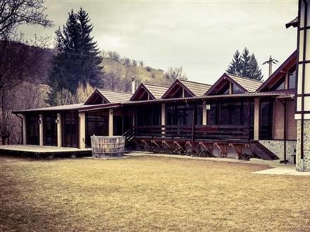 クンプルング Cazarma Cavalerilor Bed & Breakfast エクステリア 写真