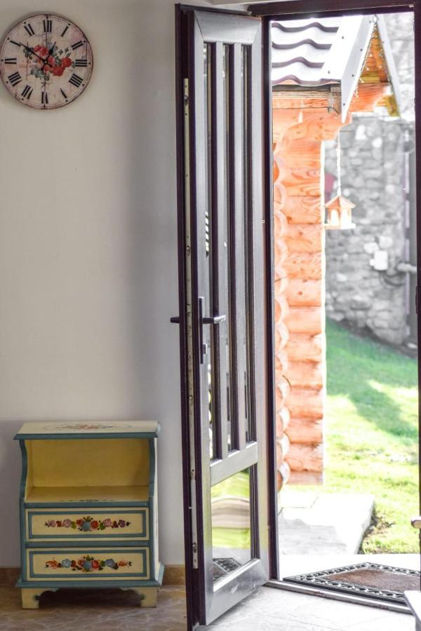 クンプルング Cazarma Cavalerilor Bed & Breakfast エクステリア 写真