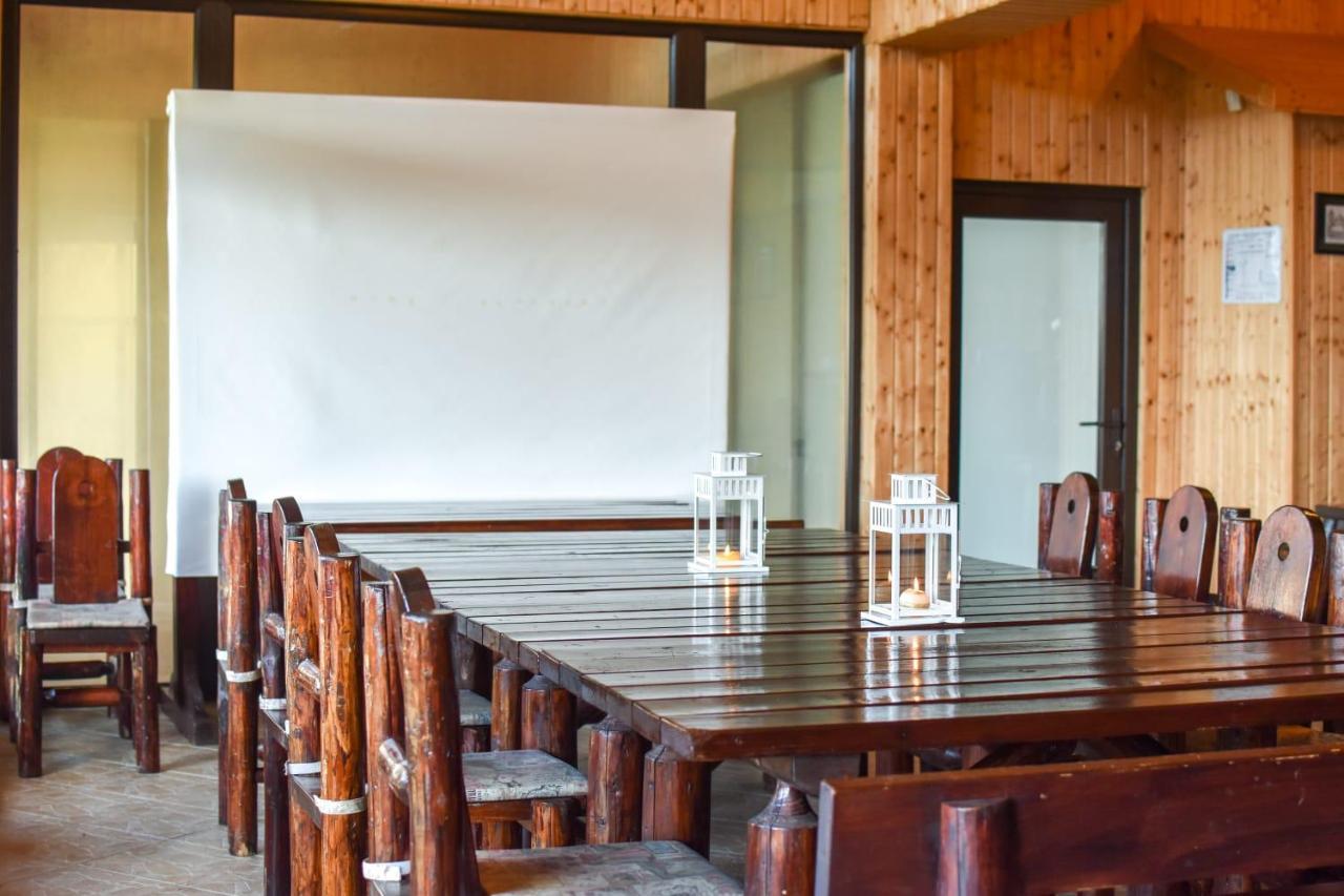 クンプルング Cazarma Cavalerilor Bed & Breakfast エクステリア 写真